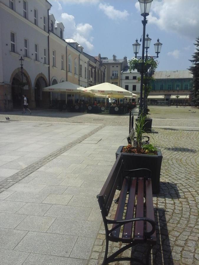 Krosno Apartamenty Przy Rynku Exterior foto